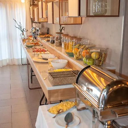 Lejlighedshotel & Jacetania 3*