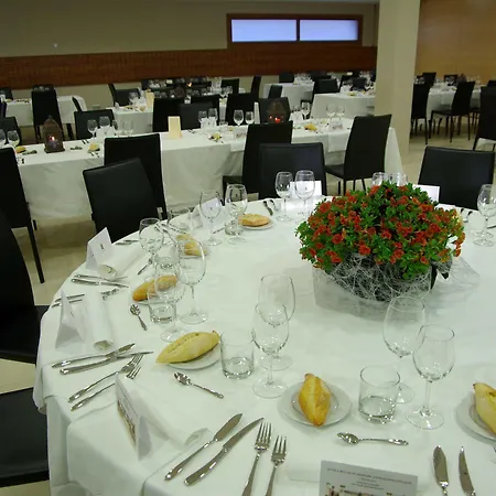 Lejlighedshotel & Jacetania 3*