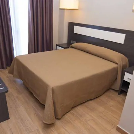 & Jacetania Apartahotel 3*
