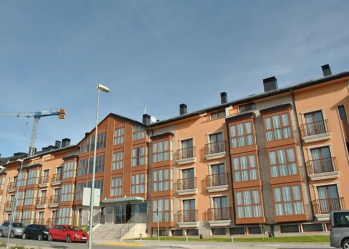 Lägenhetshotell & Jacetania Jaca