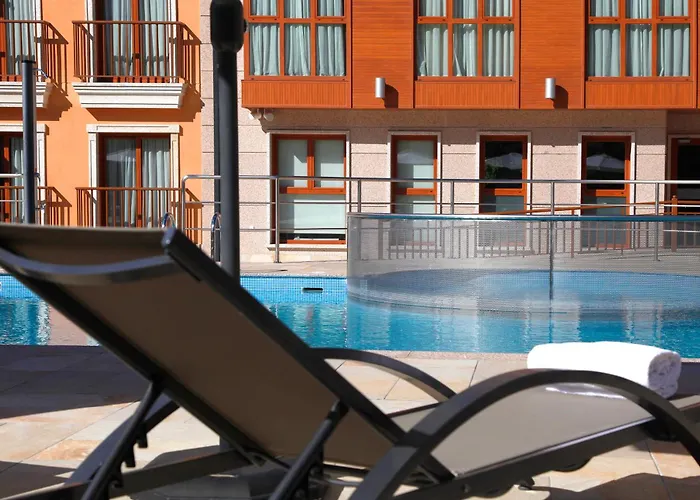 Ξενοδοχείο με διαμερίσματα & Jacetania 3*