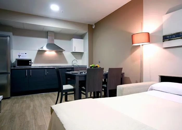 & Jacetania Ξενοδοχείο με διαμερίσματα 3*