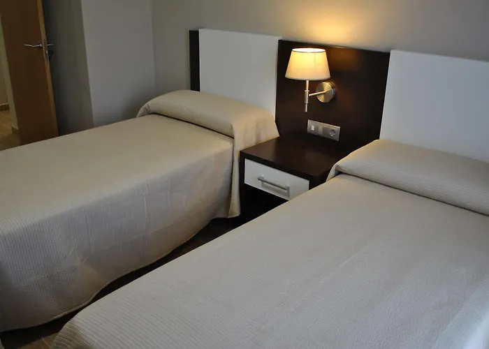 & Jacetania Lägenhetshotell 3*